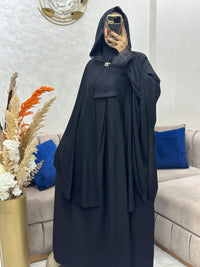 أسود