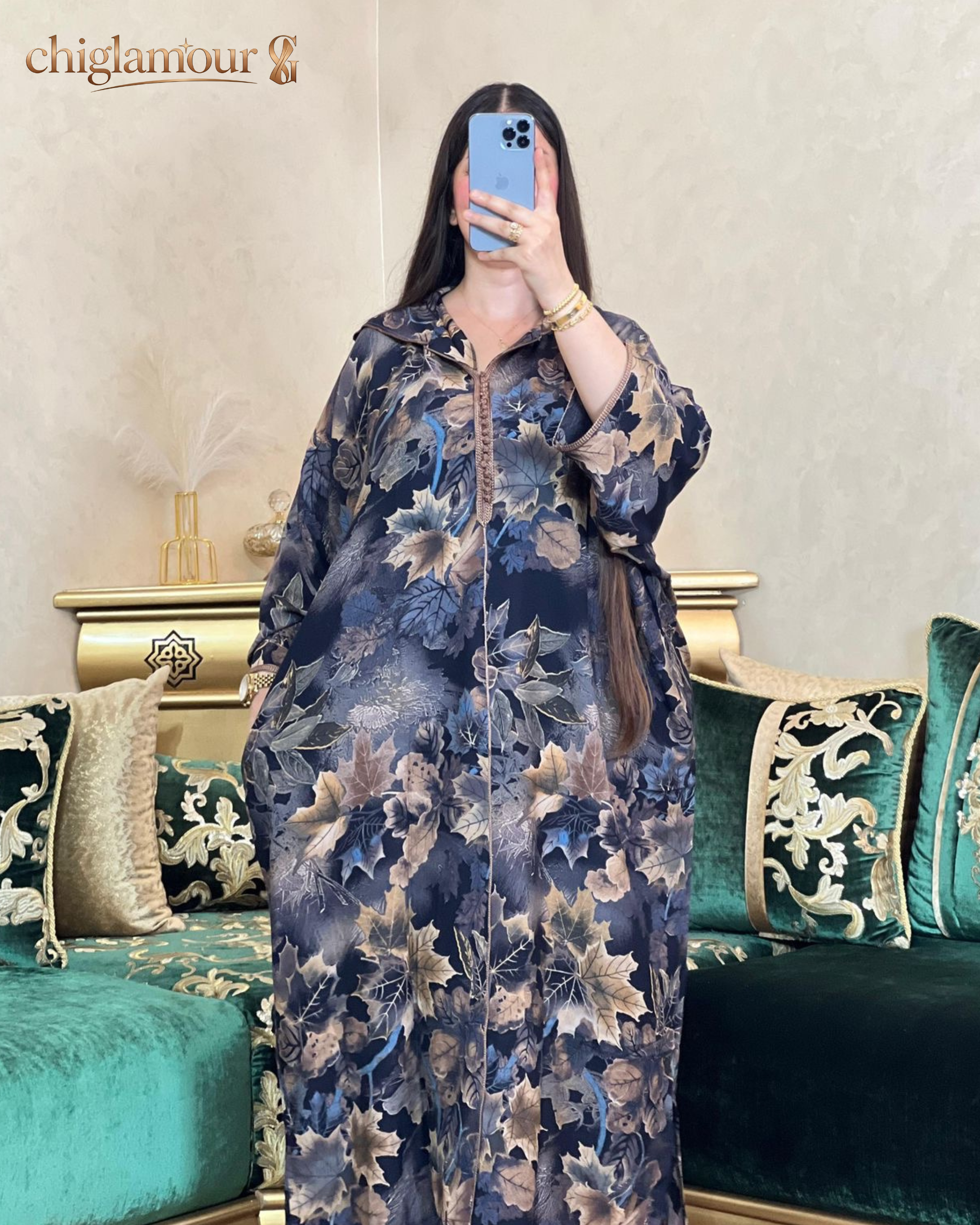 جلابة مغربية بطابع ملكي