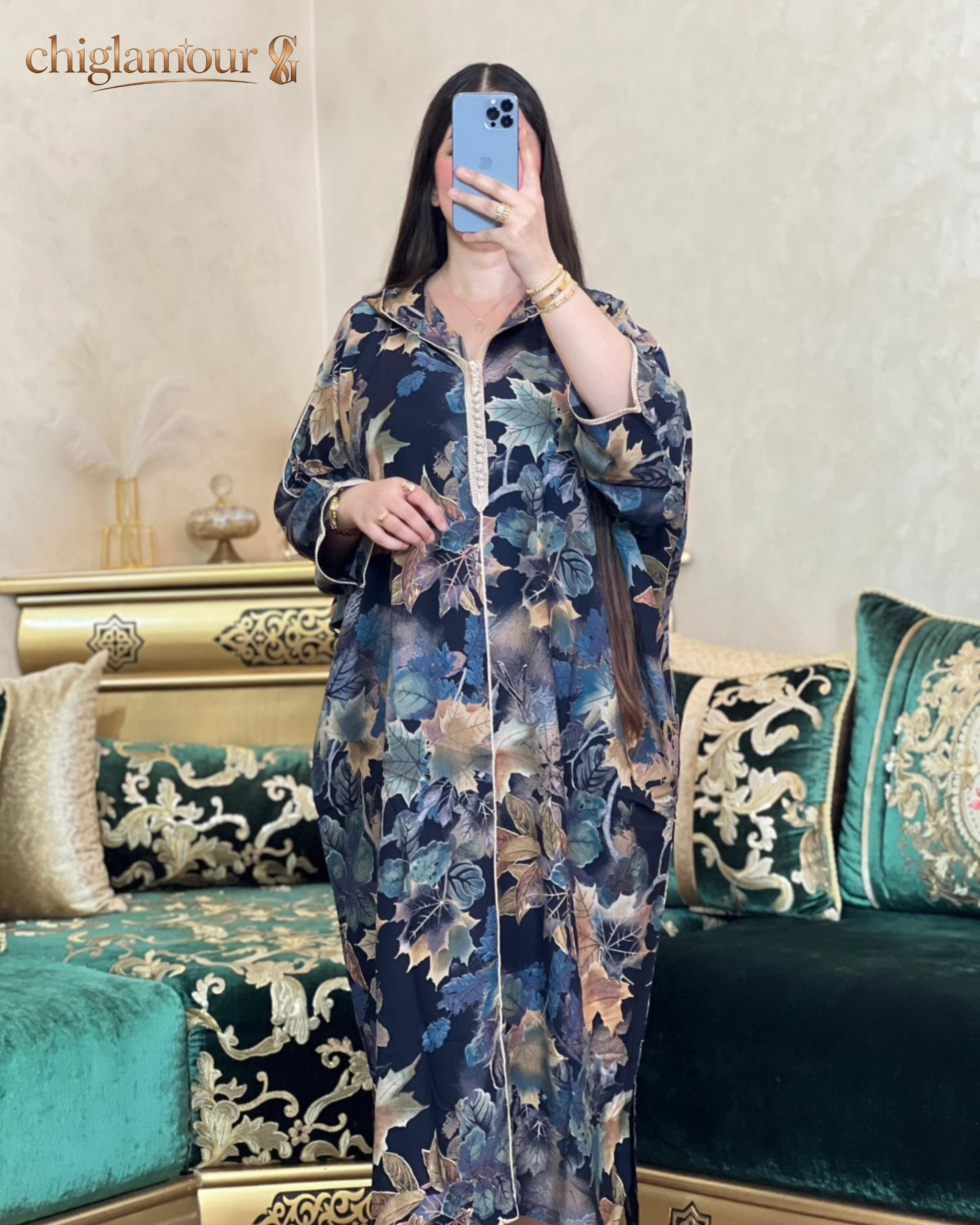 جلابة مغربية بطابع ملكي