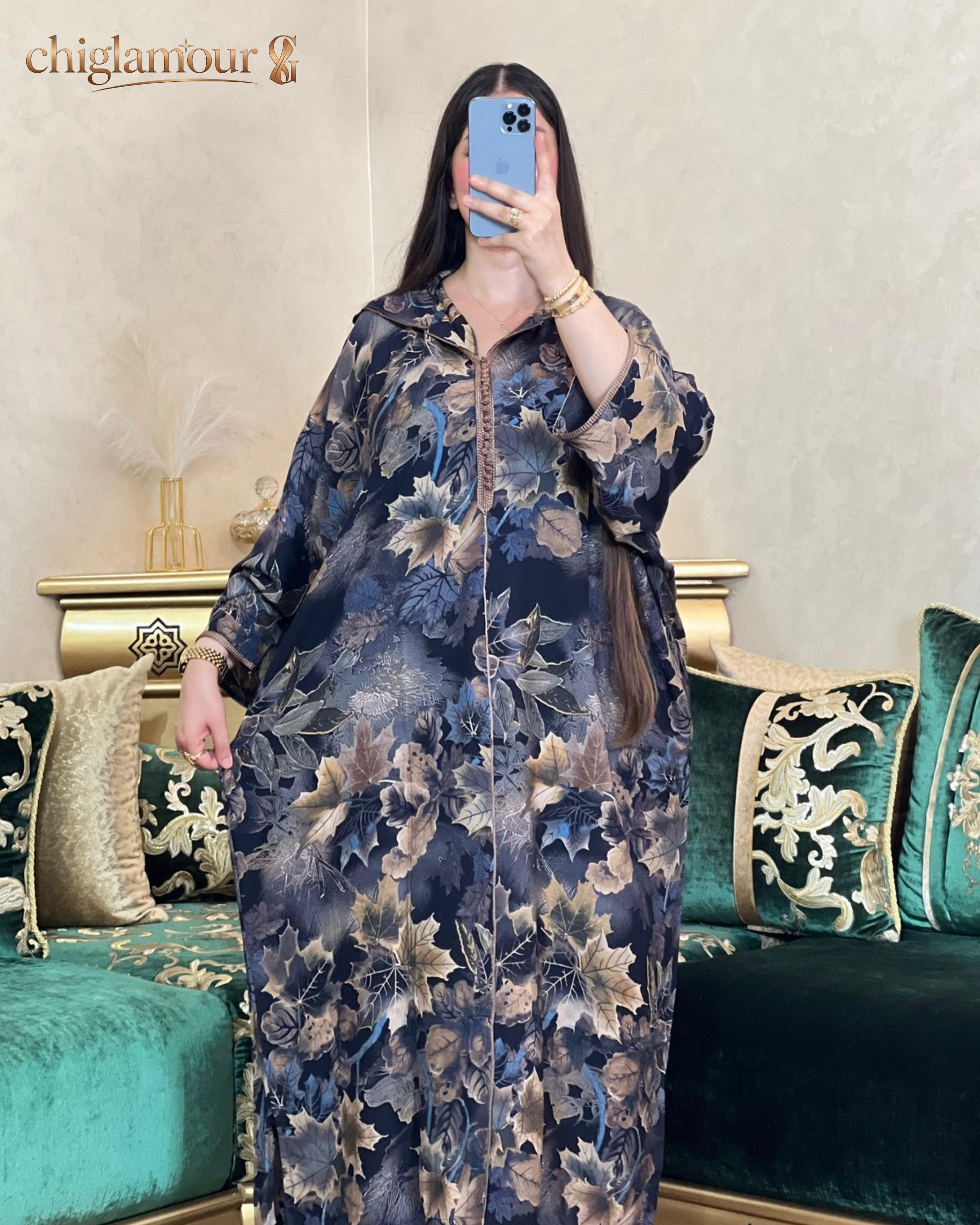 جلابة مغربية بطابع ملكي
