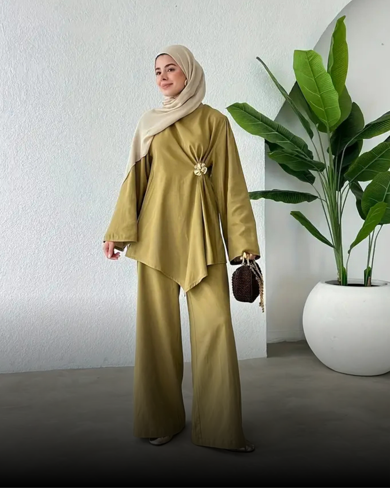 ملابس عصرية